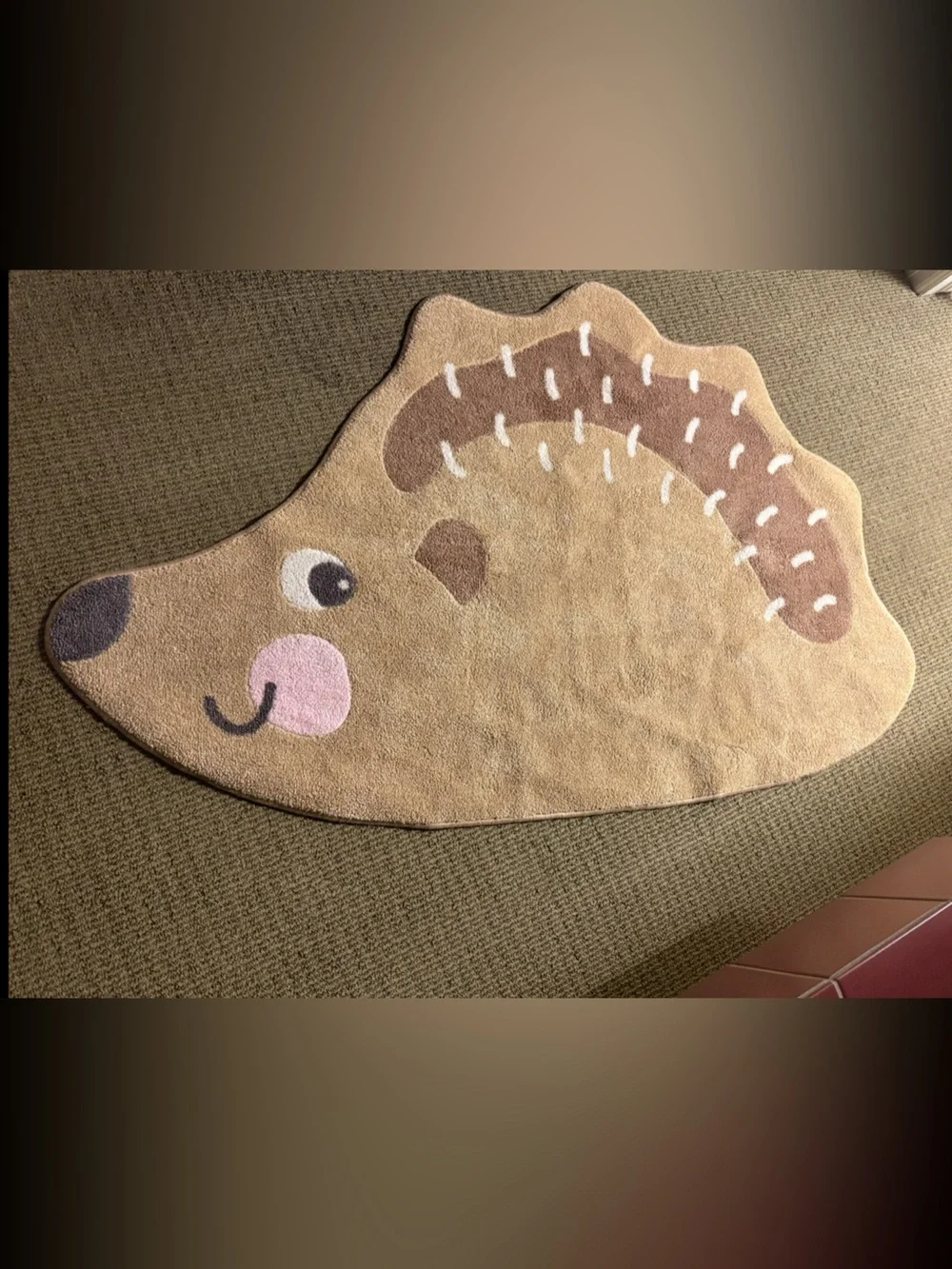 BRUMMIG Rug, hedgehog shaped/brown